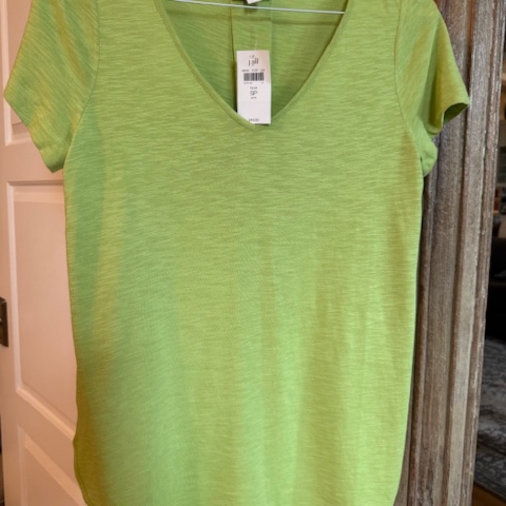 NEW w/ Tags Short sleeve top - PETITE SMALL